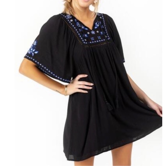 Francesca’s Azalea Embroidered Shift Dress - Picture 1 of 8